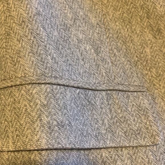 LOFT Pale Gray Blazer - size 6P herringbone - Picture 2 of 7